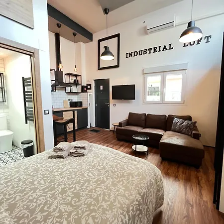 Industrial Loft Estudio Estepona